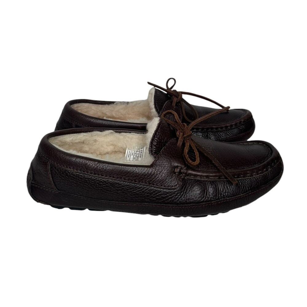 UGG Sheepskin-Lined Moccasin Slippers Mens Size 8 Dark Brown Indoor Outdoor Sole
